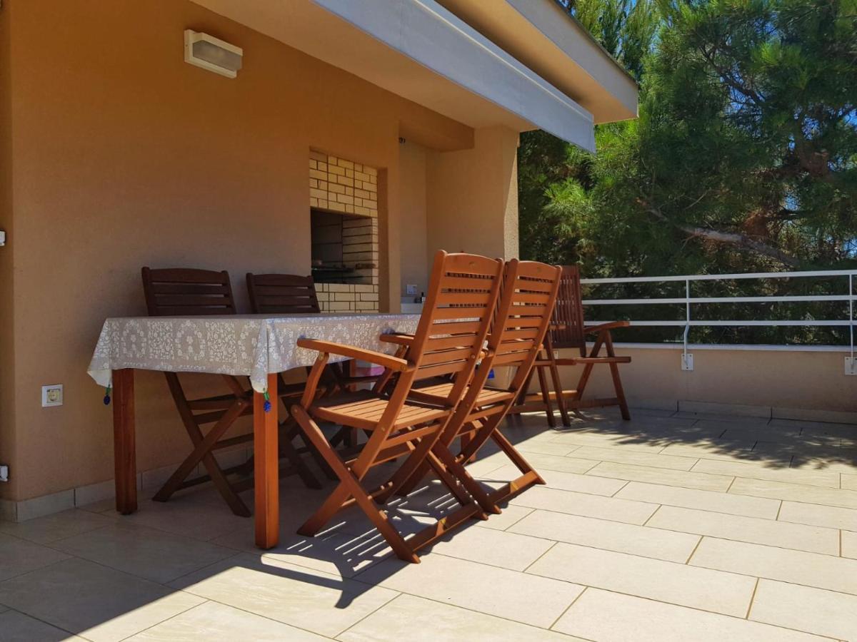 Apartmani Vrancic Мандре Экстерьер фото