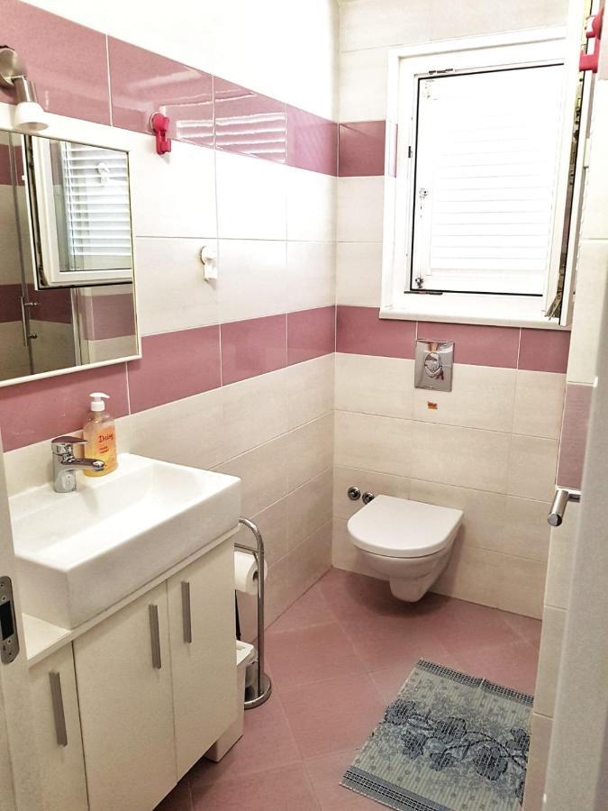 Apartmani Vrancic Мандре Экстерьер фото